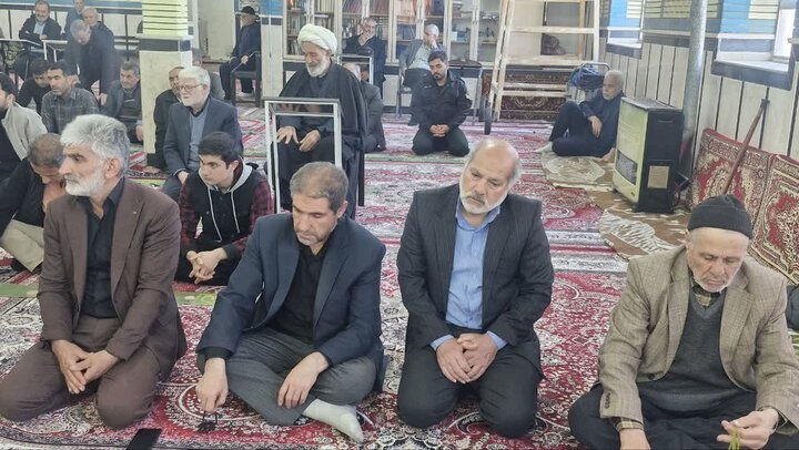 تصاویر/ اقامه نماز جمعه پلدشت