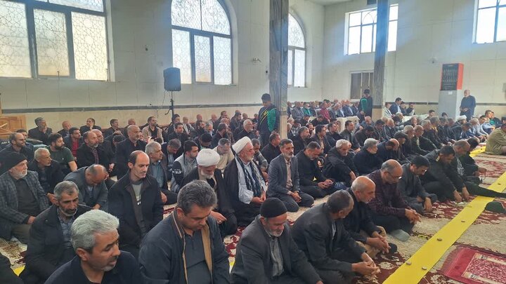 تصاویر/ نماز عبادی سیاسی جمعه قمصر
