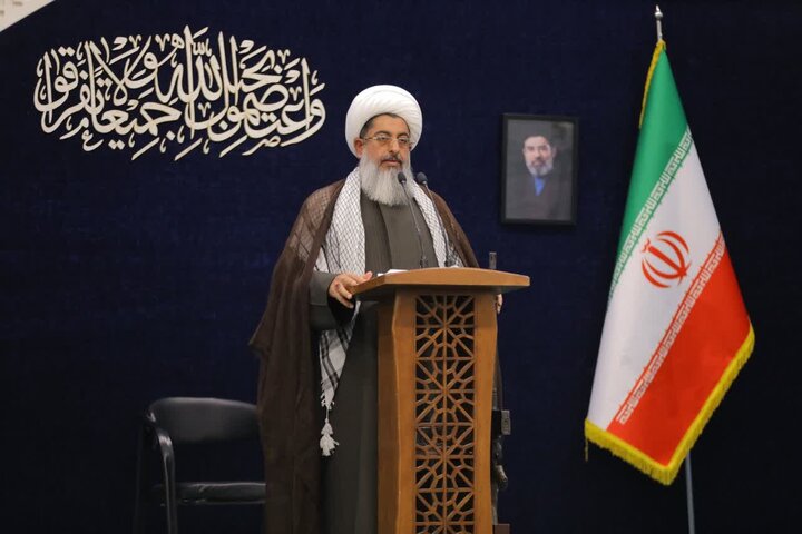 تصاویر/ نماز عبادی سیاسی جمعه در ساوجبلاغ
