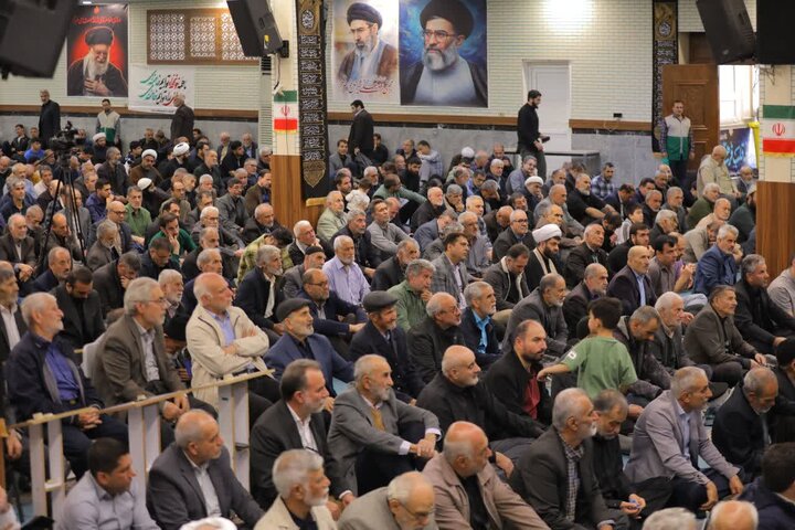 تصاویر/ نماز عبادی سیاسی جمعه در ساوجبلاغ