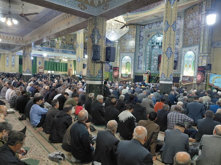 تصاویر/ اقامه نماز جمعه در ورامین