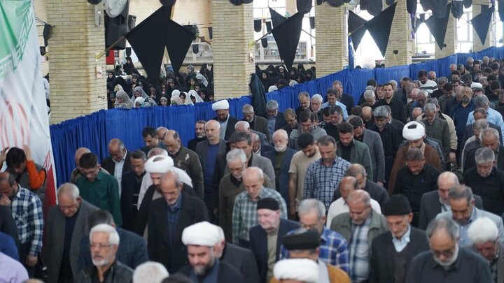 تصاویر/ اقامه نماز جمعه خوی