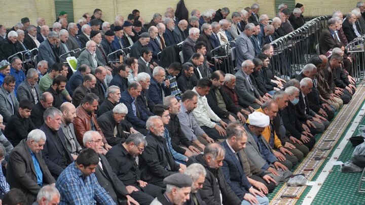 تصاویر/ اقامه نماز جمعه خوی