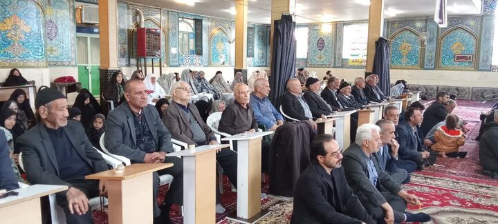تصاویر/ نماز عبادی سیاسی جمعه جوشقان قالی