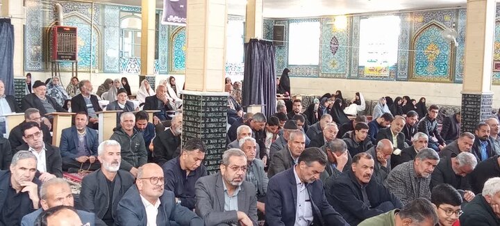 تصاویر/ نماز عبادی سیاسی جمعه جوشقان قالی