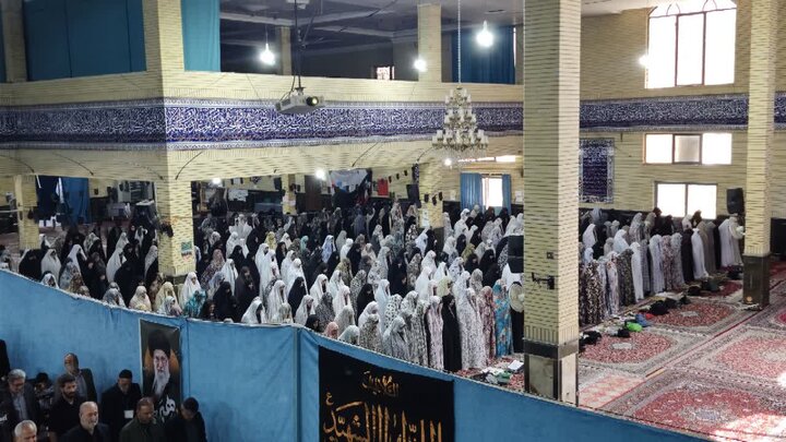 تصاویر/ نماز عبادی سیاسی جمعه در بهارستان