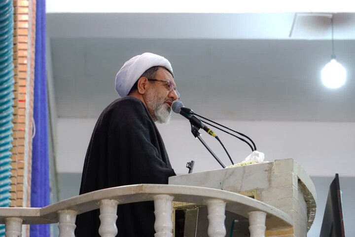 تصاویر/ اقامه نماز جمعه شهر کرمان با استقبال از پیکر دو شهید اقتدار