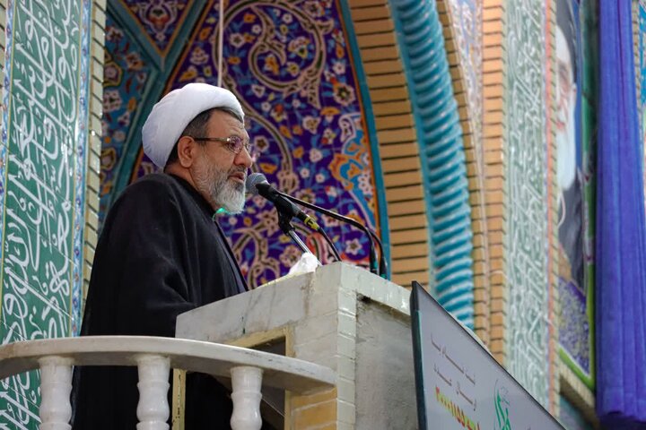 تصاویر/ اقامه نماز جمعه شهر کرمان با استقبال از پیکر دو شهید اقتدار