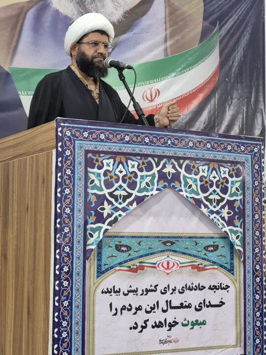 تصاویر/ اقامه نماز جمعه در پاکدشت