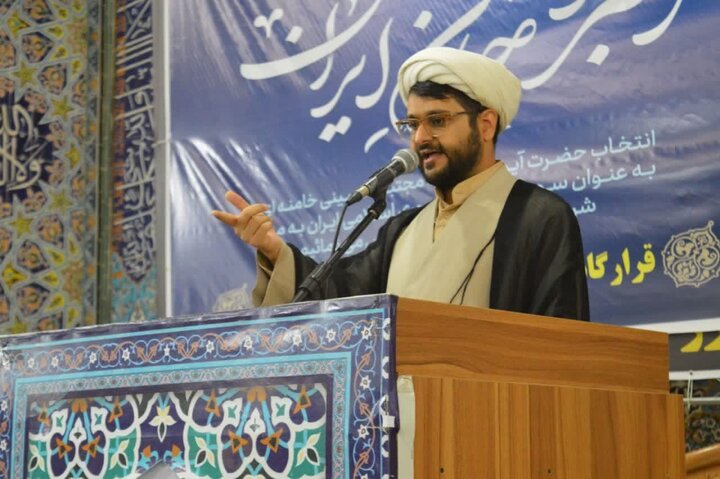 تصاویر/ اقامه نماز جمعه در پاکدشت