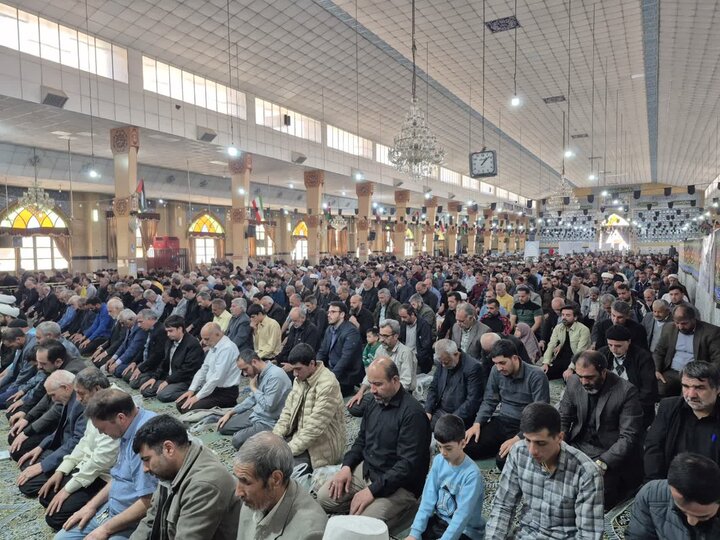 تصاویر/ اقامه نماز جمعه در پاکدشت