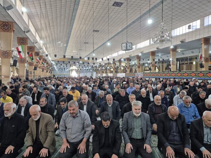 تصاویر/ اقامه نماز جمعه در پاکدشت