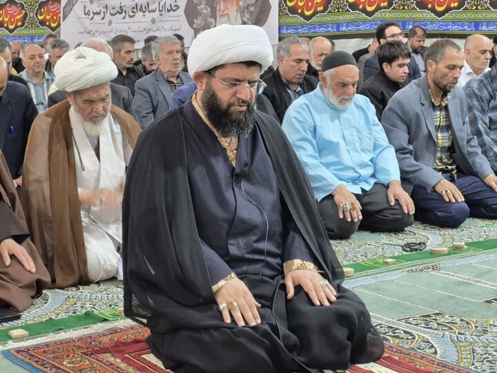 تصاویر/ اقامه نماز جمعه در پاکدشت