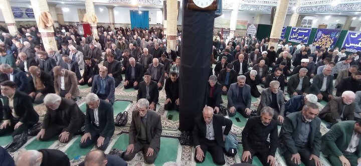 تصاویر/اقامه نماز عبادی سیاسی جمعه در الیگودرز