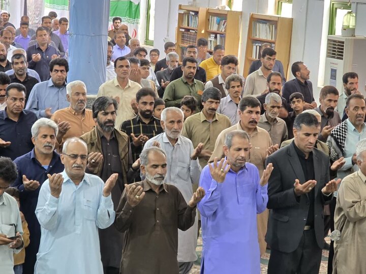تصاویر/ اقامه نماز جمعه در شهر ریگان