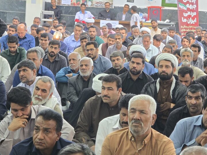 تصاویر/ اقامه نماز جمعه در شهر ریگان