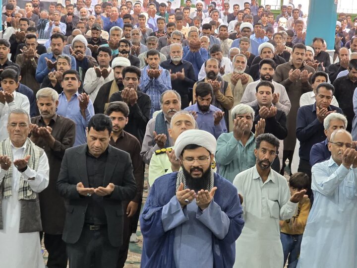 تصاویر/ اقامه نماز جمعه در شهر ریگان