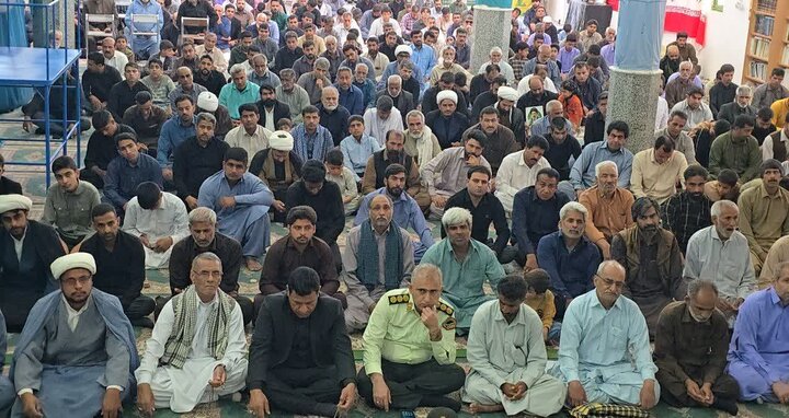 تصاویر/ اقامه نماز جمعه در شهر ریگان