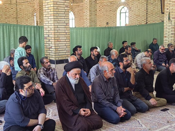 تصاویر/ اقامه نماز جمعه در شهر شهداد