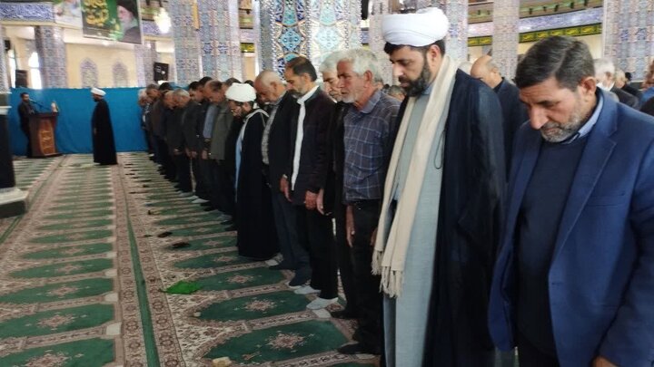 تصاویر/ اقامه نماز جمعه در شهر کوهبنان