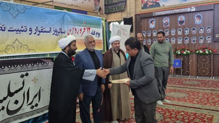 تصاویر/ اقامه نماز جمعه در شهر پاریز