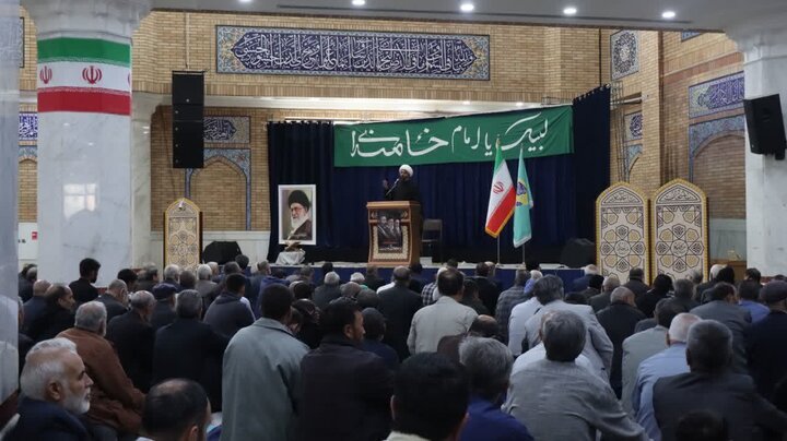 تصاویر/ اقامه نماز عبادی سیاسی جمعه در باقرشهر