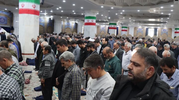 تصاویر/ اقامه نماز عبادی سیاسی جمعه در باقرشهر