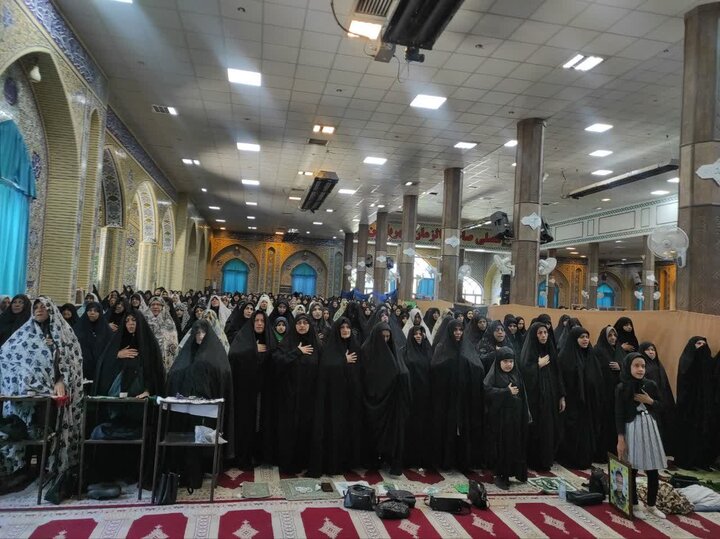 تصاویر/ اقامه نماز جمعه در شهر باغین با تشییع پیکر شهید اقتدار
