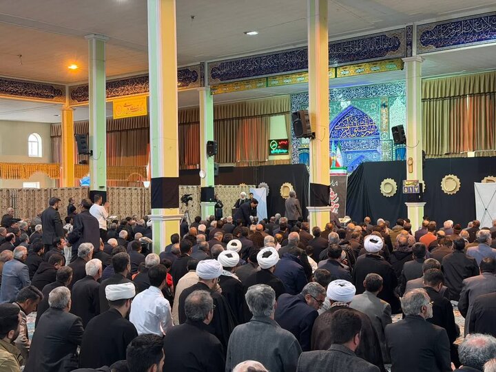 تصاویر/ اقامه نماز جمعه میاندوآب
