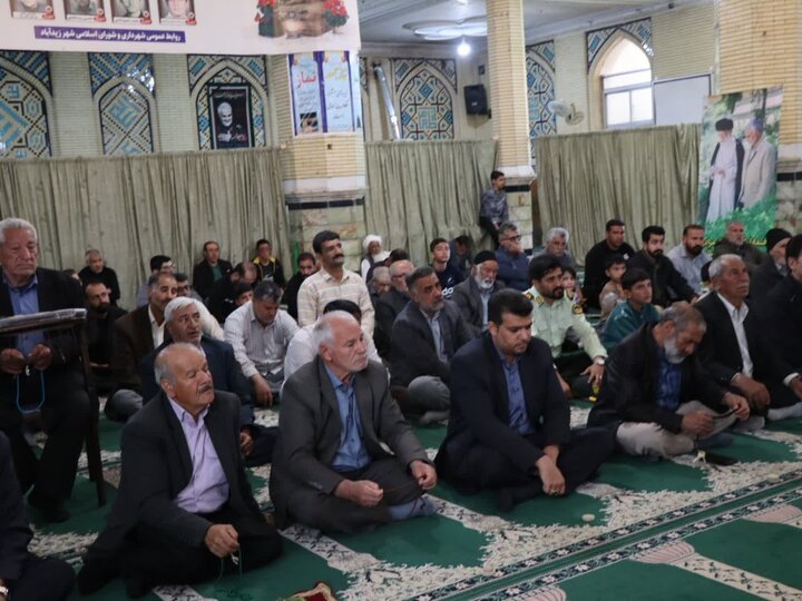 تصاویر/ اقامه نماز جمعه در شهر زیدآباد