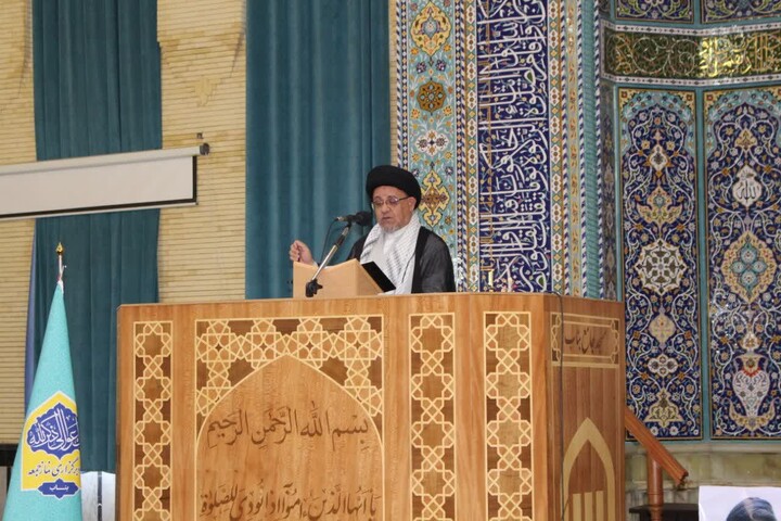 تصاویر/ اقامه نماز جمعه بناب