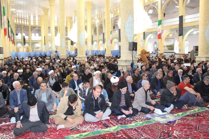 تصاویر/ اقامه نماز جمعه بناب