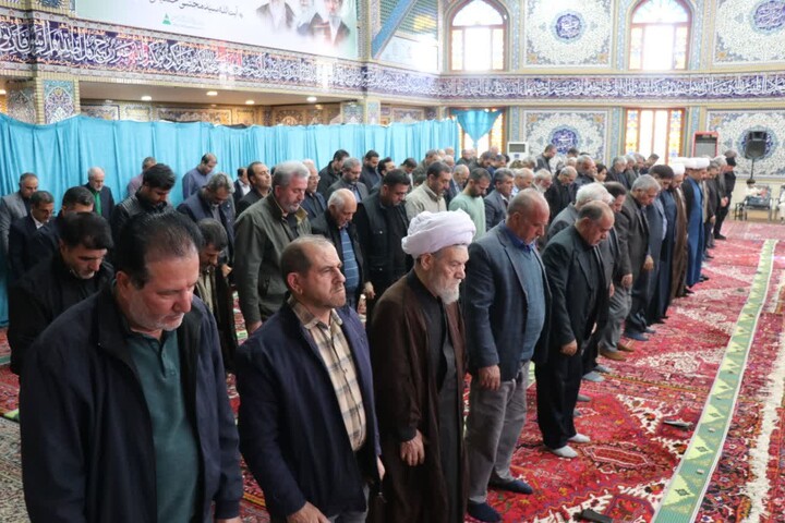 تصاویر/ اقامه نماز جمعه جلفا