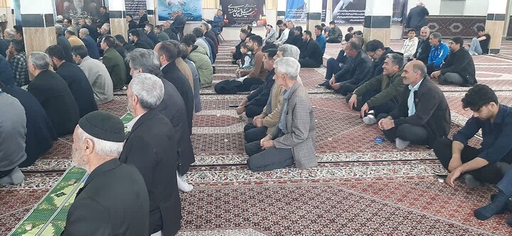 تصاویر/ اقامه نماز جمعه دندی