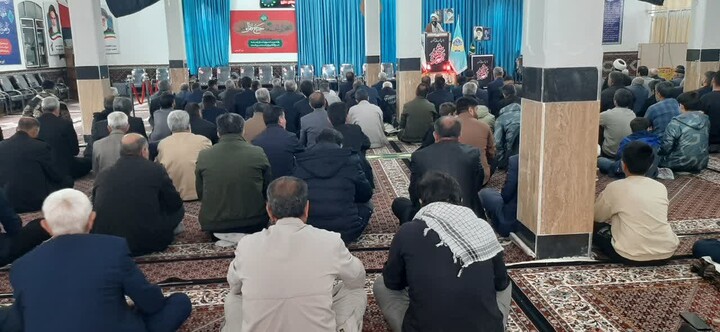 تصاویر/ اقامه نماز جمعه دندی