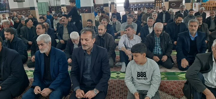 تصاویر/ اقامه نماز جمعه دندی