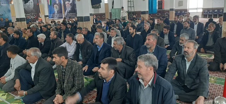 تصاویر/ اقامه نماز جمعه دندی