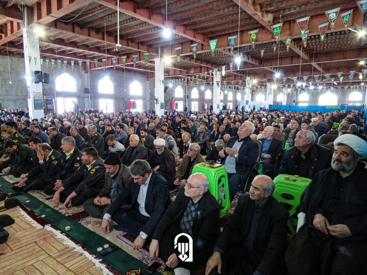 تصاویر/ اقامه نماز جمعه سراب