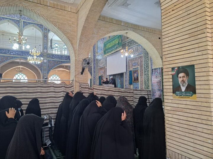 تصاویر/ اقامه نماز جمعه در شهر راین