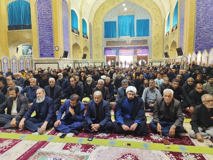 تصاویر/ اقامه نماز جمعه در شهر بم