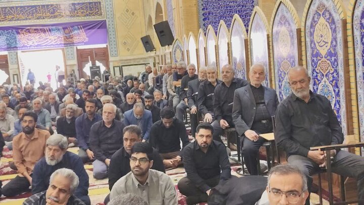 تصاویر/ اقامه نماز جمعه در شهر بم