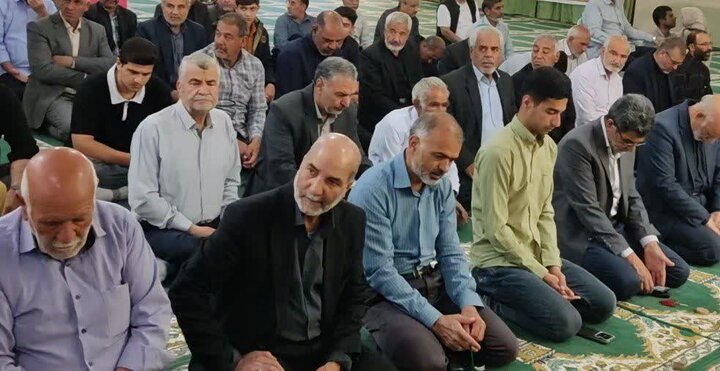 تصاویر/ اقامه نماز جمعه در شهر بهرمان