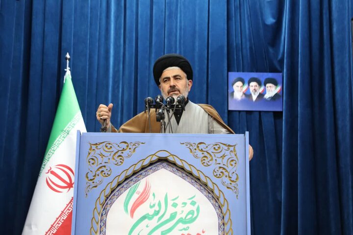 تصاویر/ اقامه نماز جمعه ارومیه