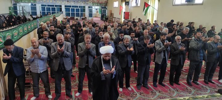 تصاویر/ اقامه نماز جمعه در شهر طغرالجرد