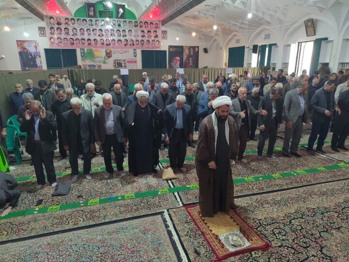 تصاویر/ اقامه نماز جمعه در شهر خانوک