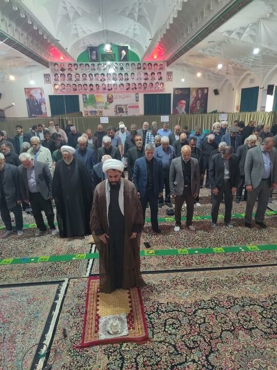 تصاویر/ اقامه نماز جمعه در شهر خانوک