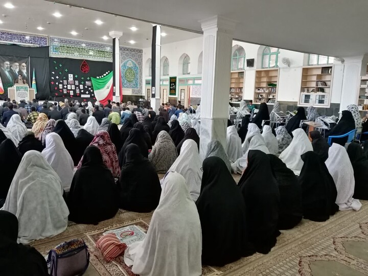 تصاویر| / نماز جمعه عبادی و سیاسی سربیشه