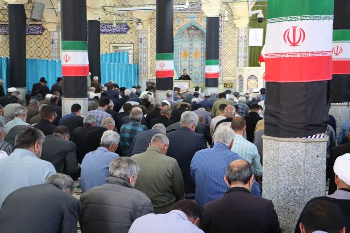 تصاویر/ اقامه نماز جمعه در شهر ماهان