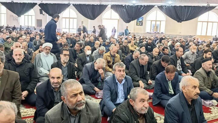 تصاویر / اقامه نماز جمعه نهاوند