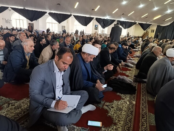 تصاویر / اقامه نماز جمعه نهاوند